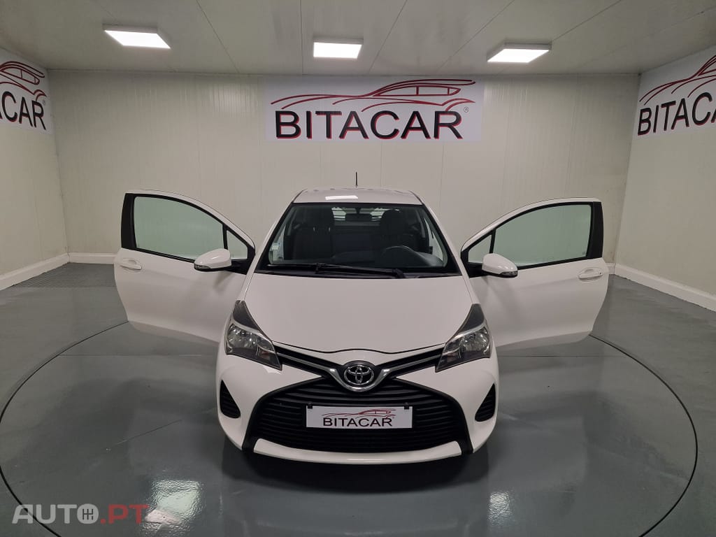 Toyota Yaris BIZZ 1.4 D-4D 90CV IVA DEDUTIVEL