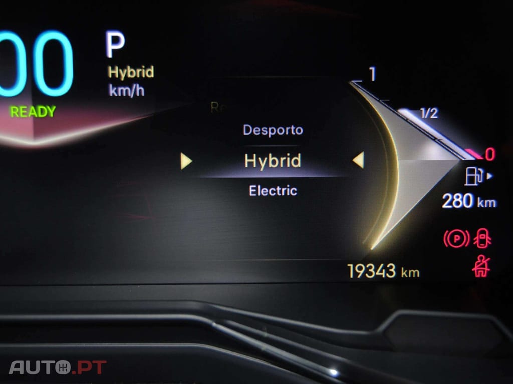 DS DS7 E-Tense Performance Line