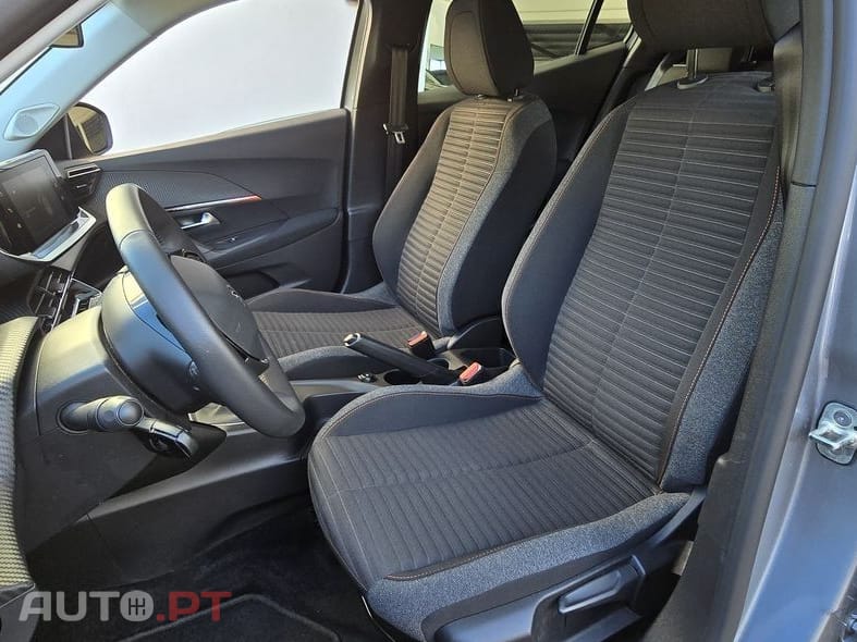 Peugeot 2008 1.2 PureTech Active