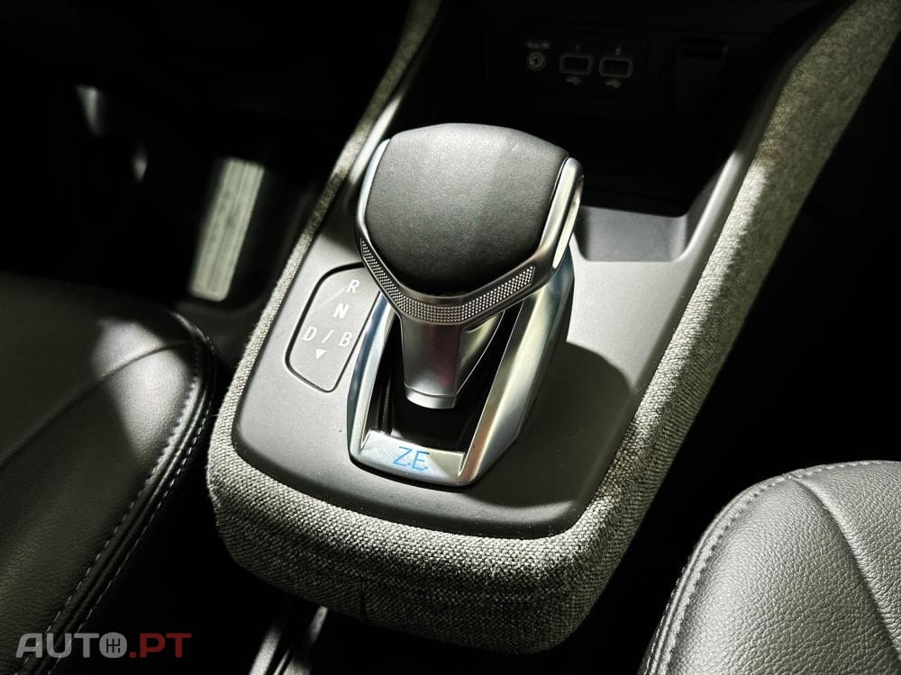 Renault Zoe (c/ Bateria) EV50 135hp Techno