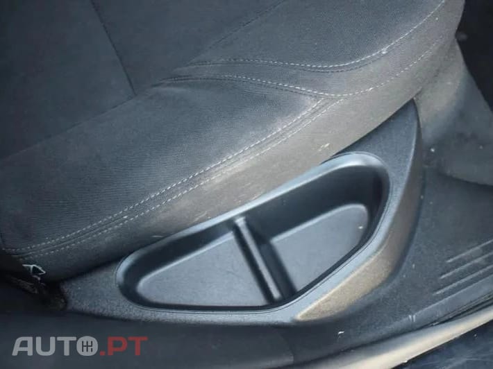 Volvo V40 2.0 D2 Momentum