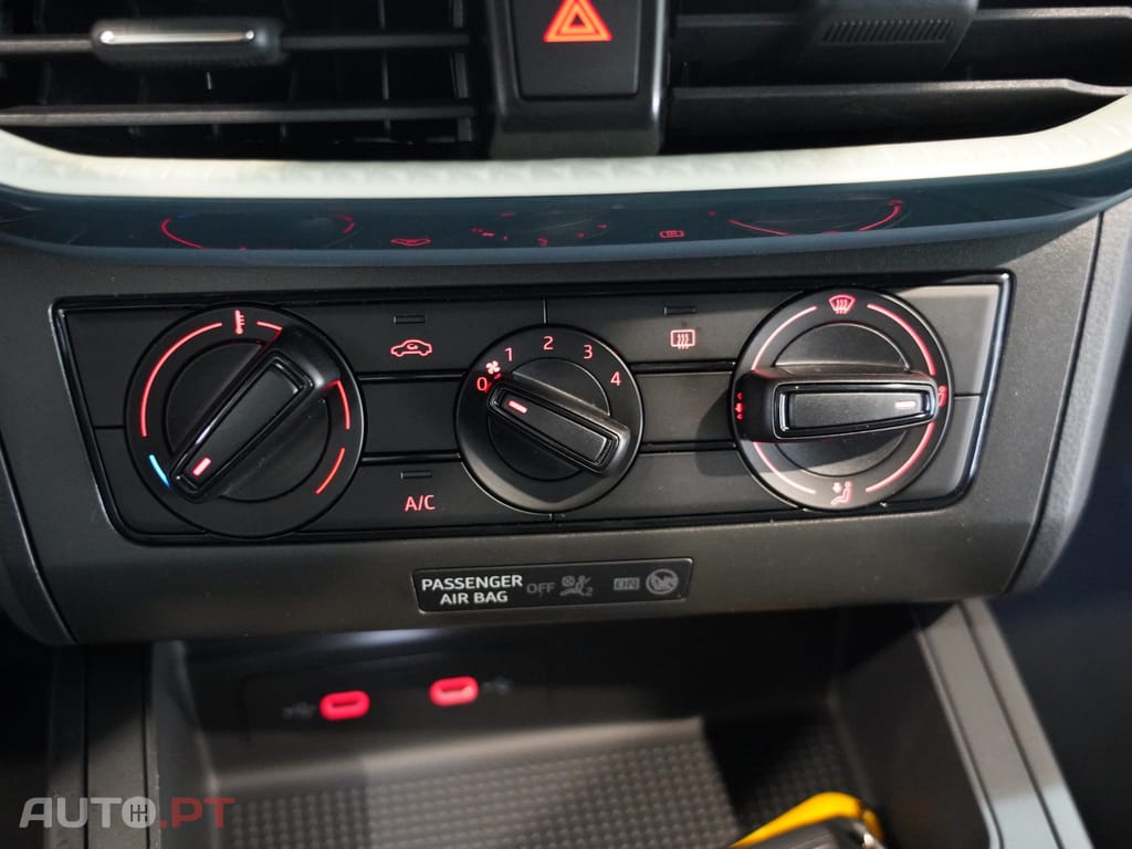 SEAT Ibiza 1.0 TSI Style — fotografia 22