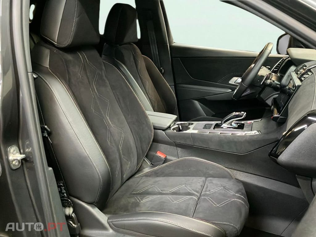 DS DS7 Crossback E-Tense Performance Line+ EAT8