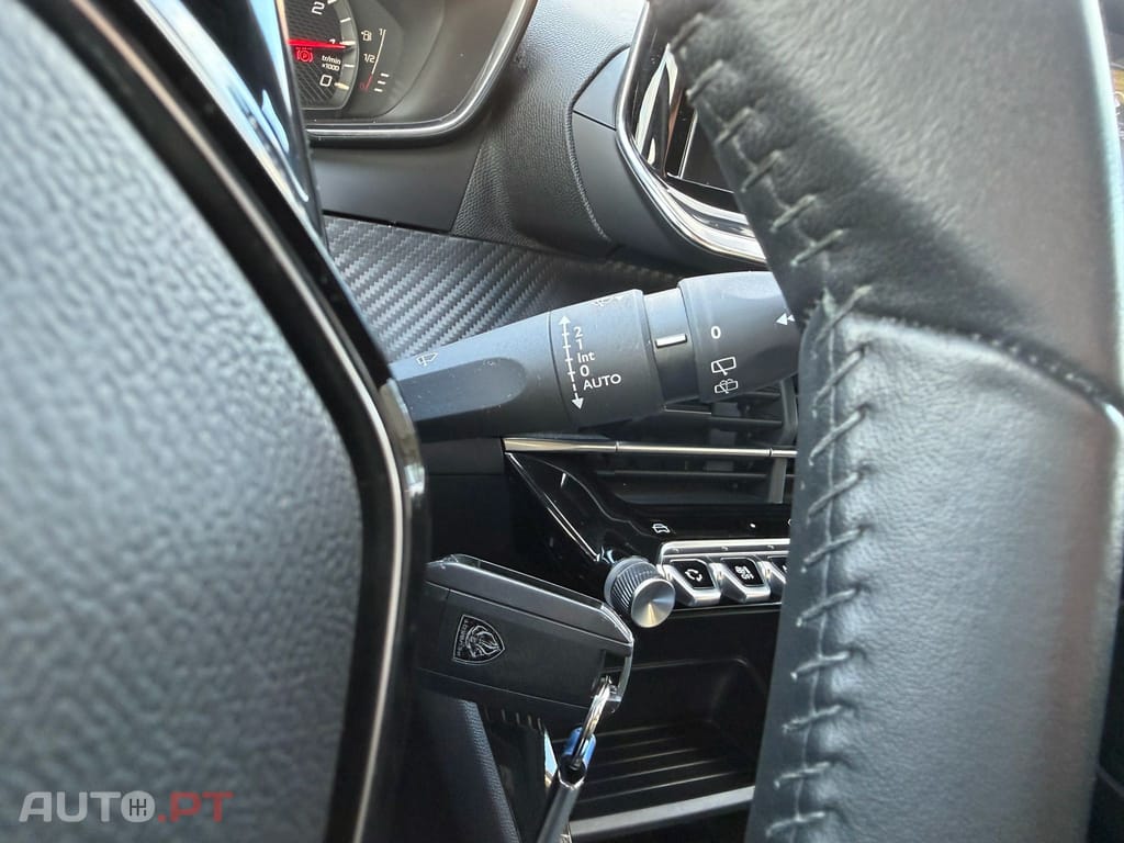 Peugeot 2008 1.2 PureTech Active Pack