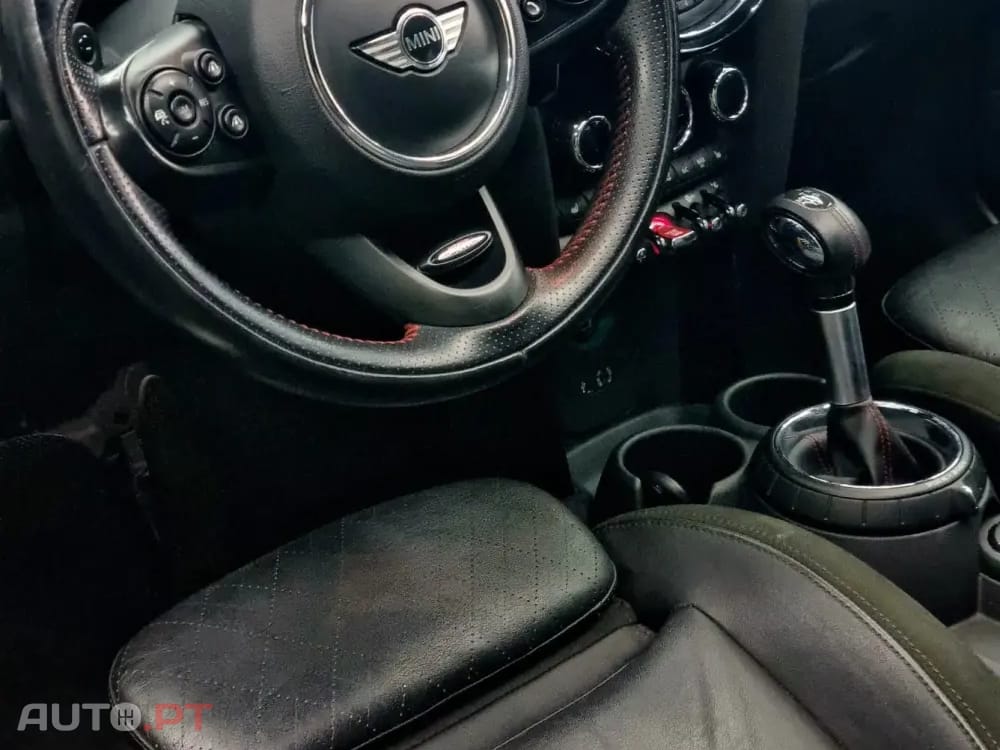 MINI Cooper Cooper S Auto Desportiva