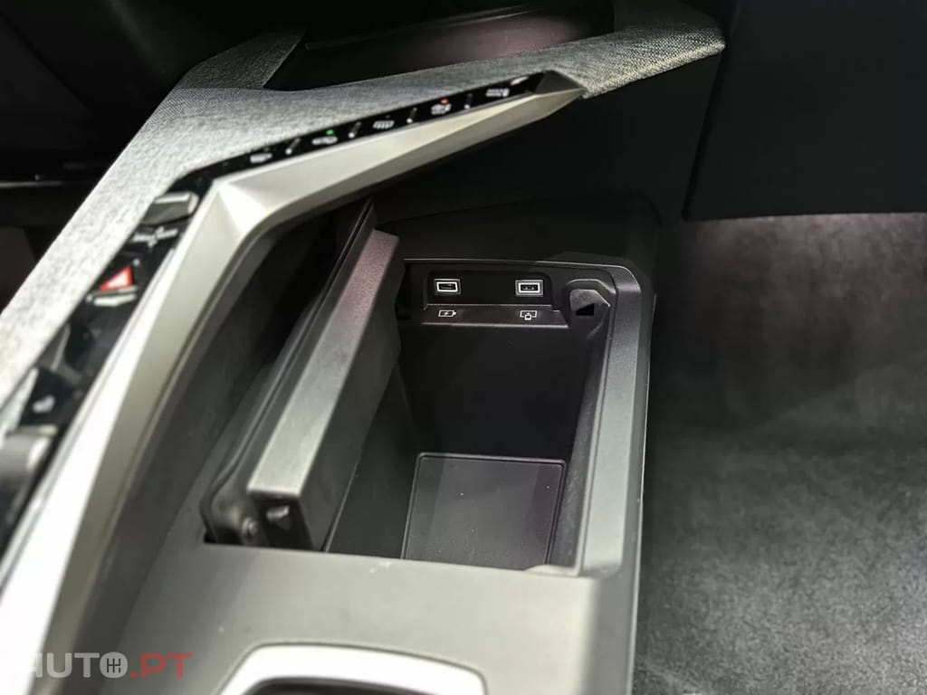 Peugeot 3008 1.2 Hybrid Allure Pack e-DCS6