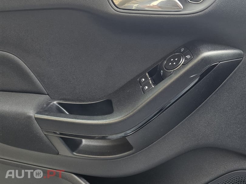 Ford Fiesta 1.1 Ti-VCT Business