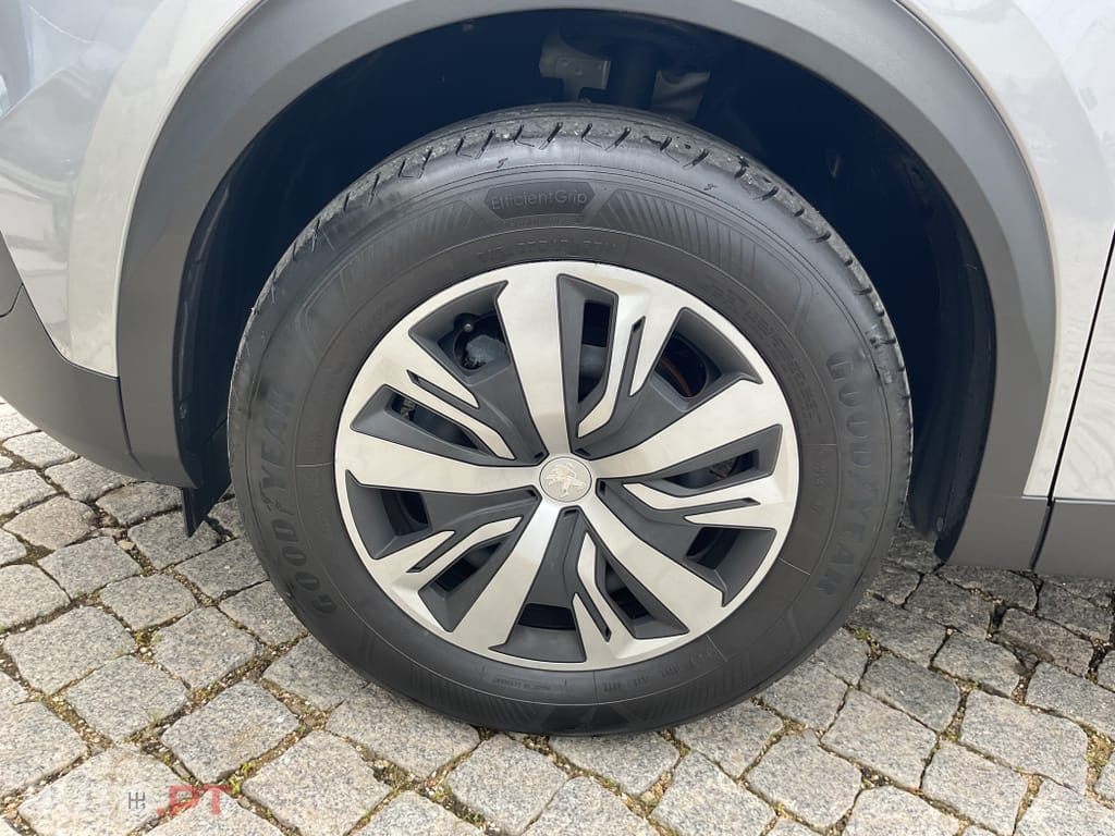 Peugeot 2008 1.2 PureTech Active Pack