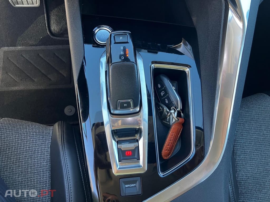 Peugeot 3008 1.2 PureTech Allure EAT6