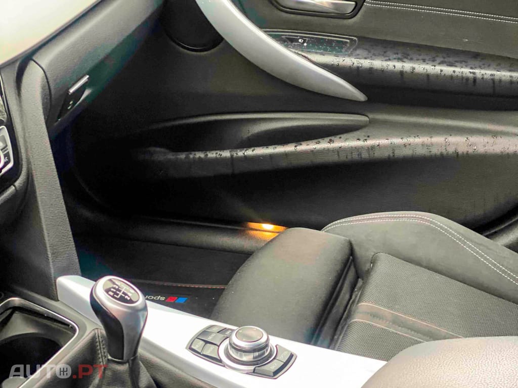 BMW 318 d Touring Line Sport