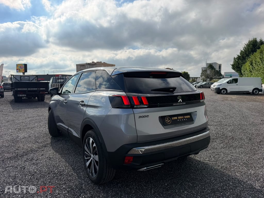 Peugeot 3008 1.5 BlueHDi Active
