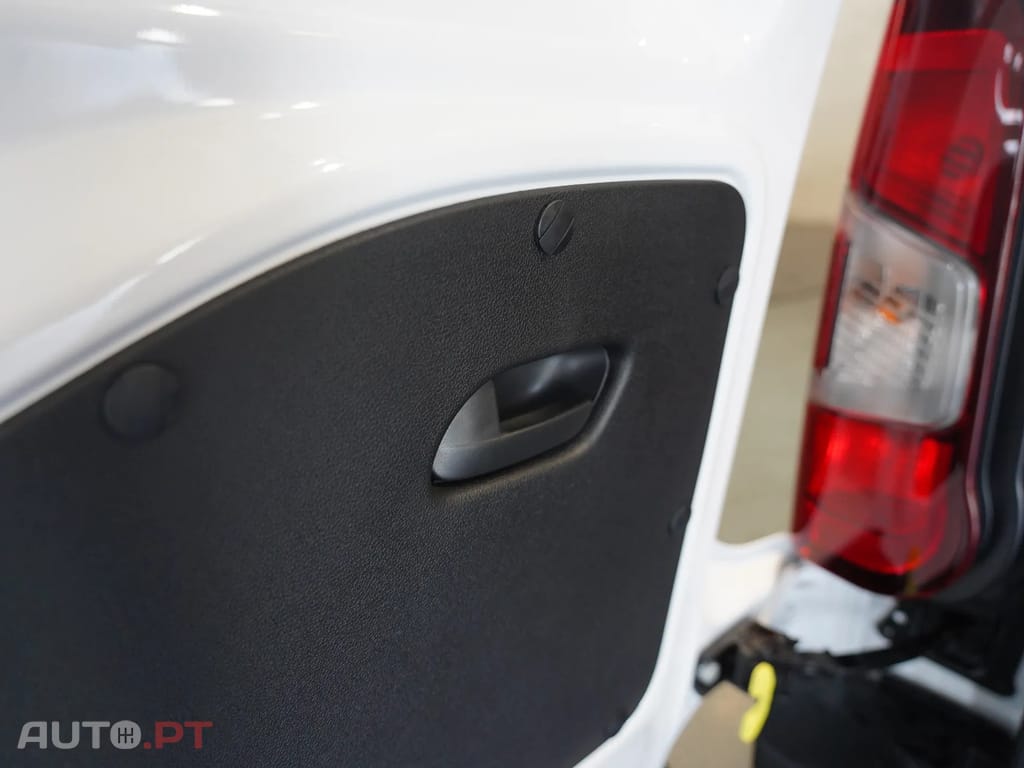 Peugeot E-Partner 50 kWh M Standard