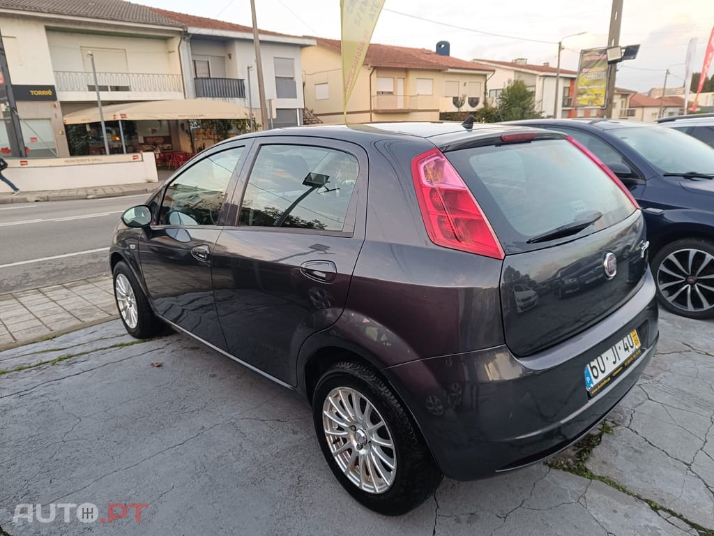 Fiat Grande Punto Outro