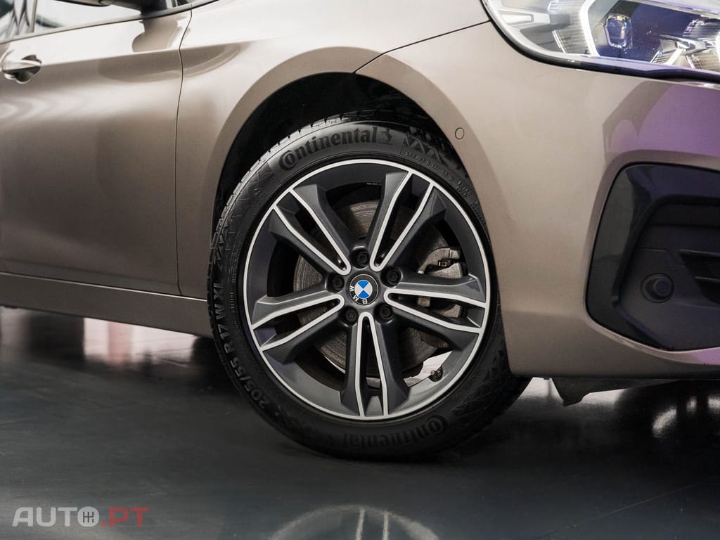 BMW 225 Line Sport