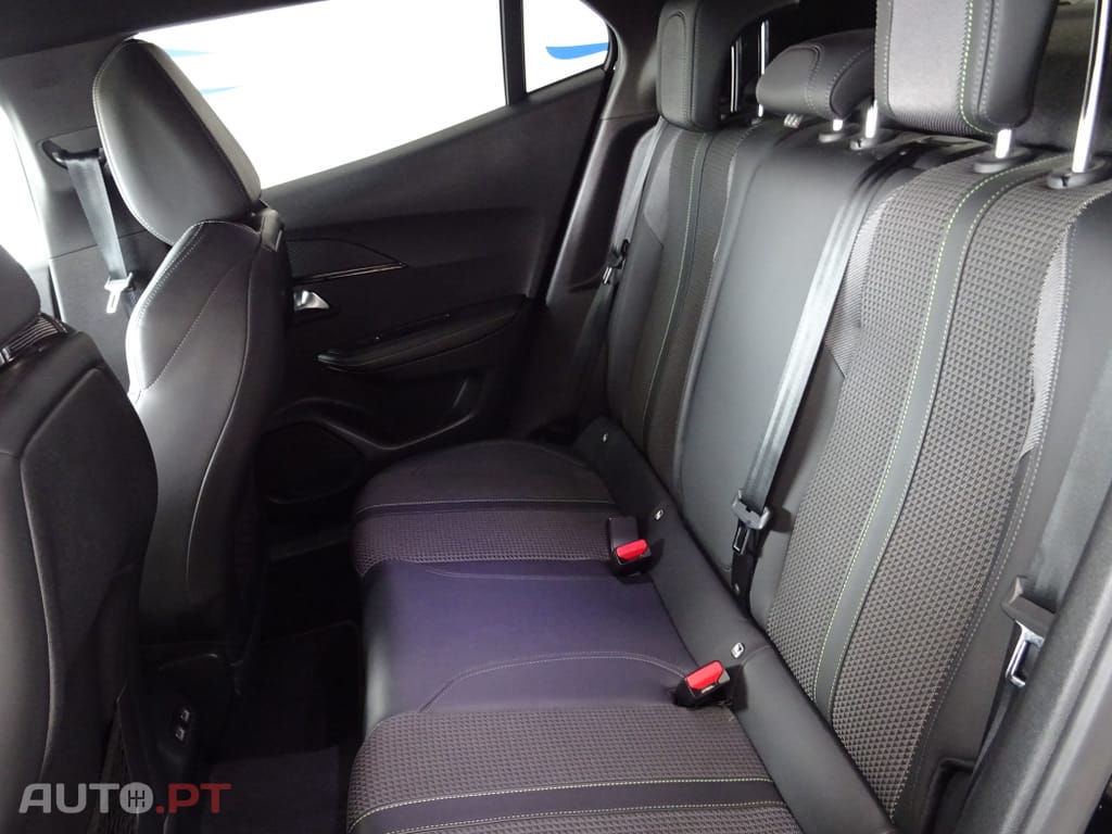 Peugeot 2008 1.2 PureTech GT