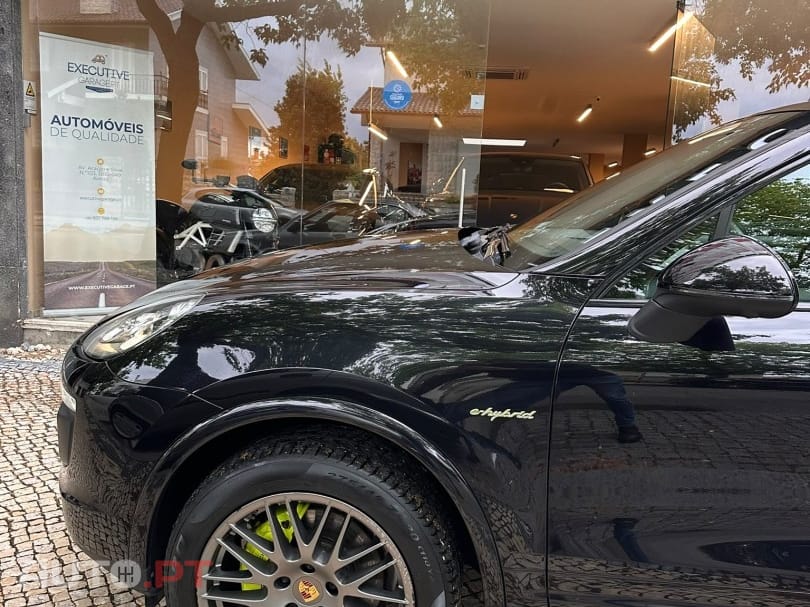 Porsche Cayenne S E-Hybrid Platinum Edition