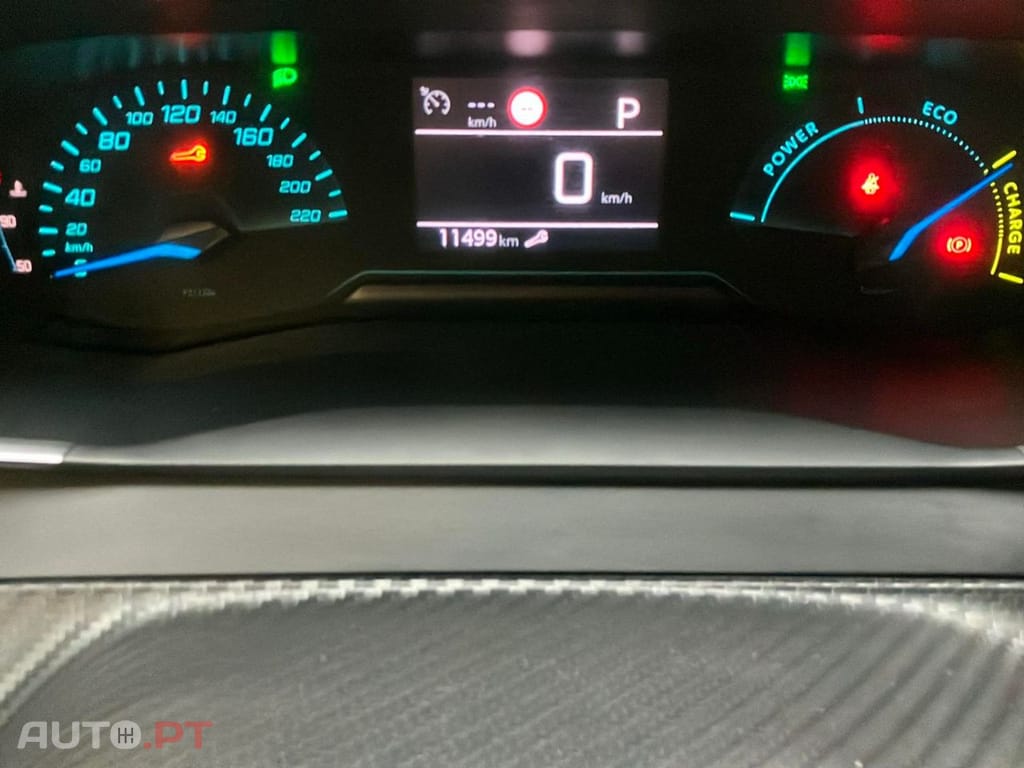 Peugeot 208 1.2 Hybrid Allure e-DCS6