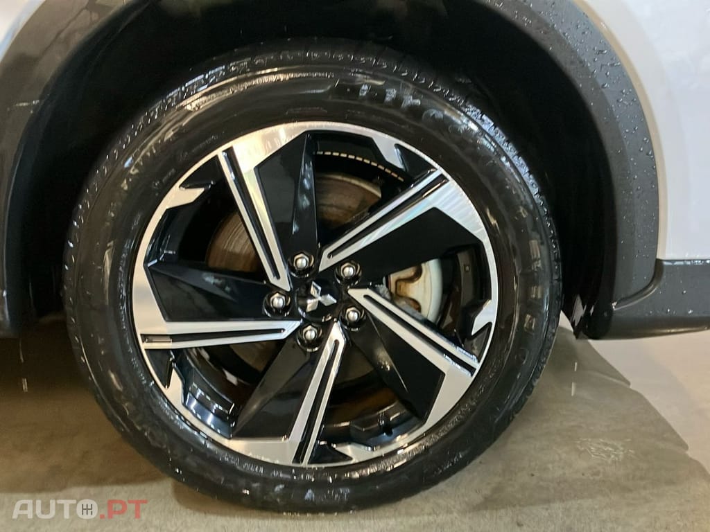 Mitsubishi Eclipse Cross 2.4 PHEV eMotion