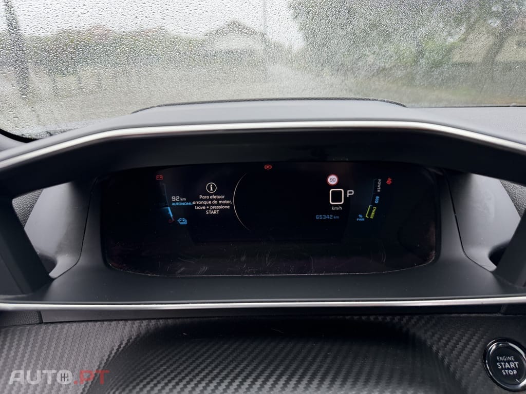 Peugeot E-2008 54 kWh GT