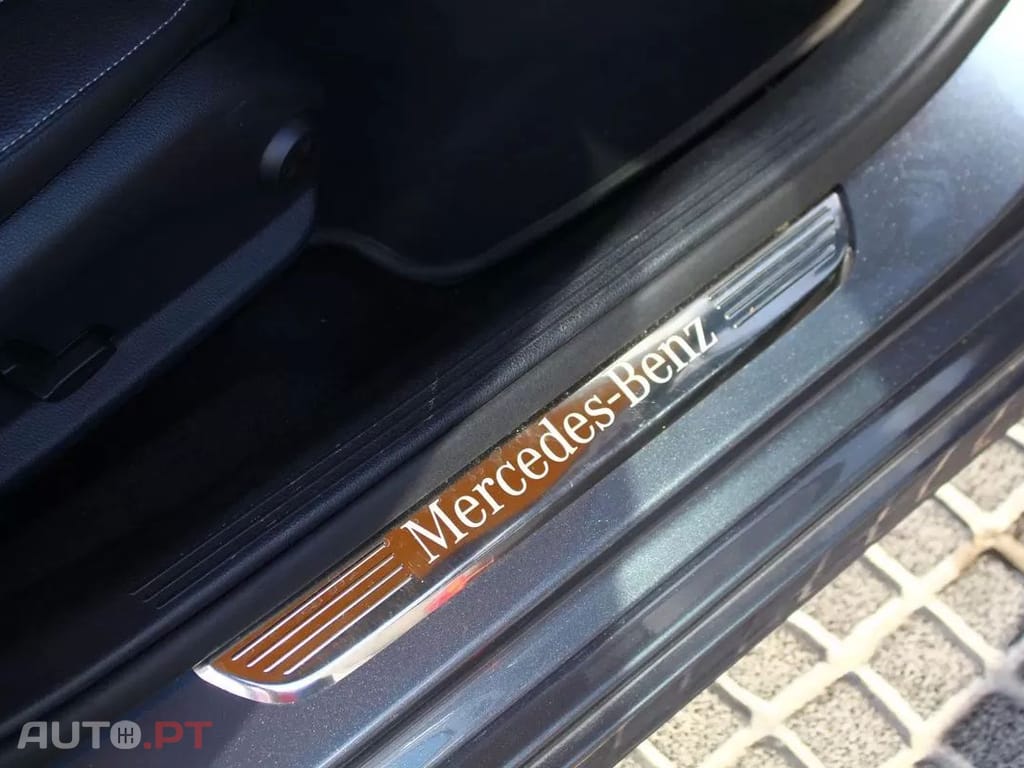Mercedes-Benz E 300 de AMG Line