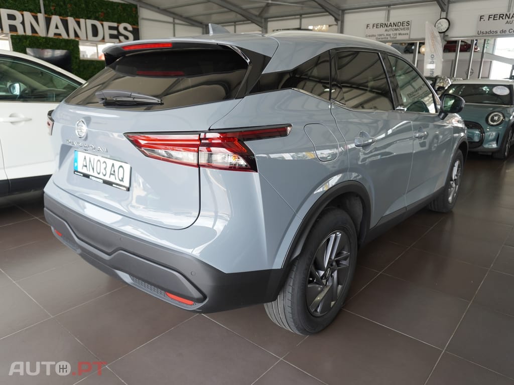 Nissan Qashqai 1.3 DIG-T Acenta — fotografia 4