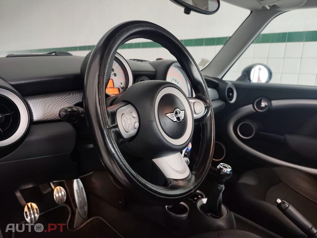 MINI Cooper Cooper S