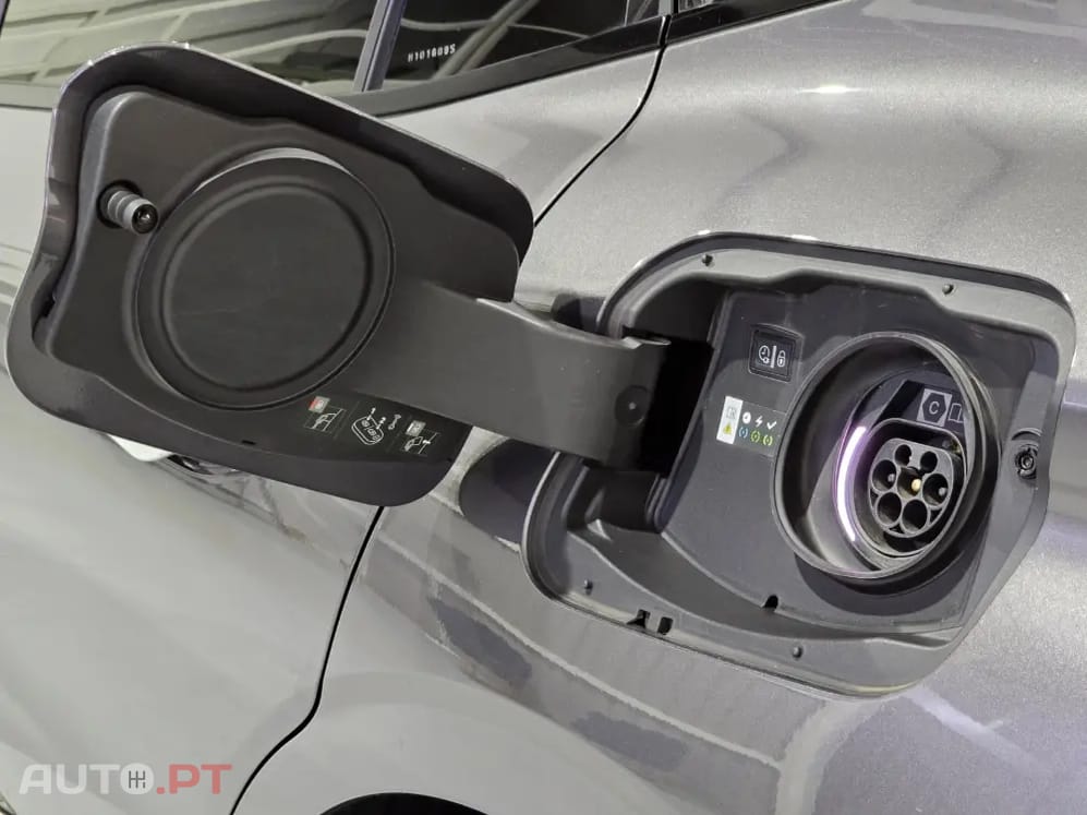 DS DS4 E-TENSE 225 PERFORMANCE LINE+