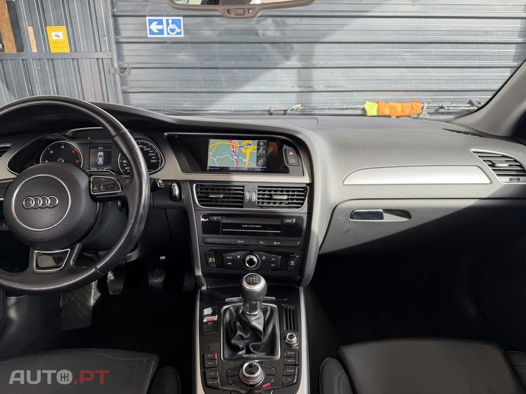 Audi A4 Avant 2.0 TDI Business Line S-line