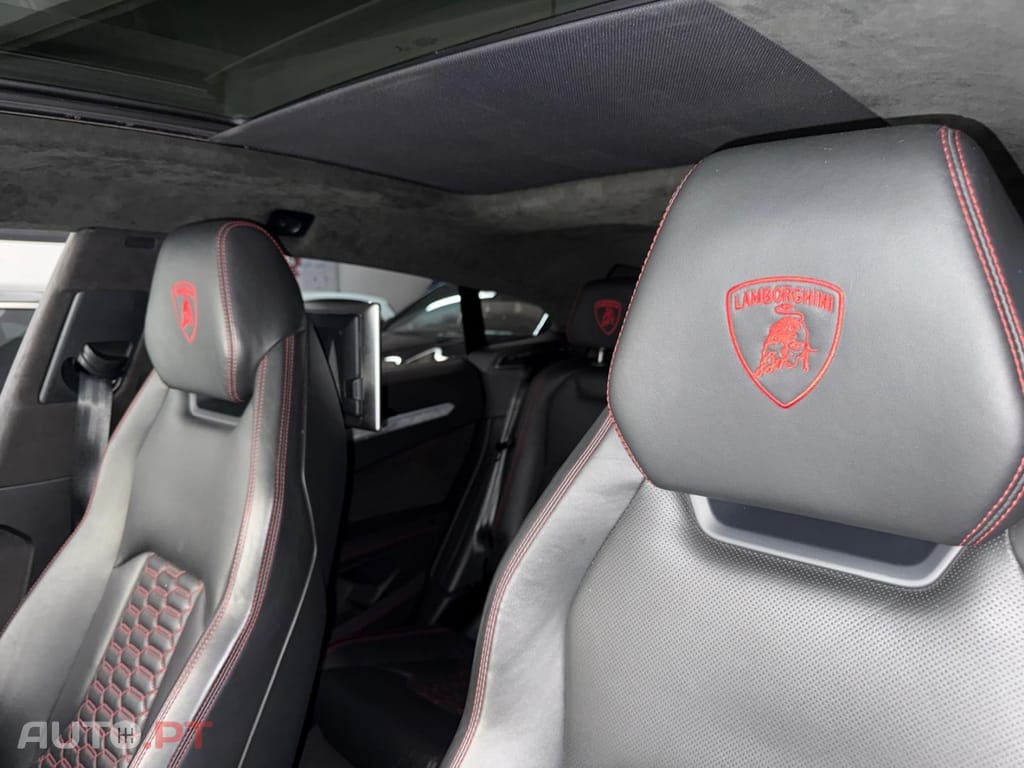 Lamborghini Urus 4.0 V8