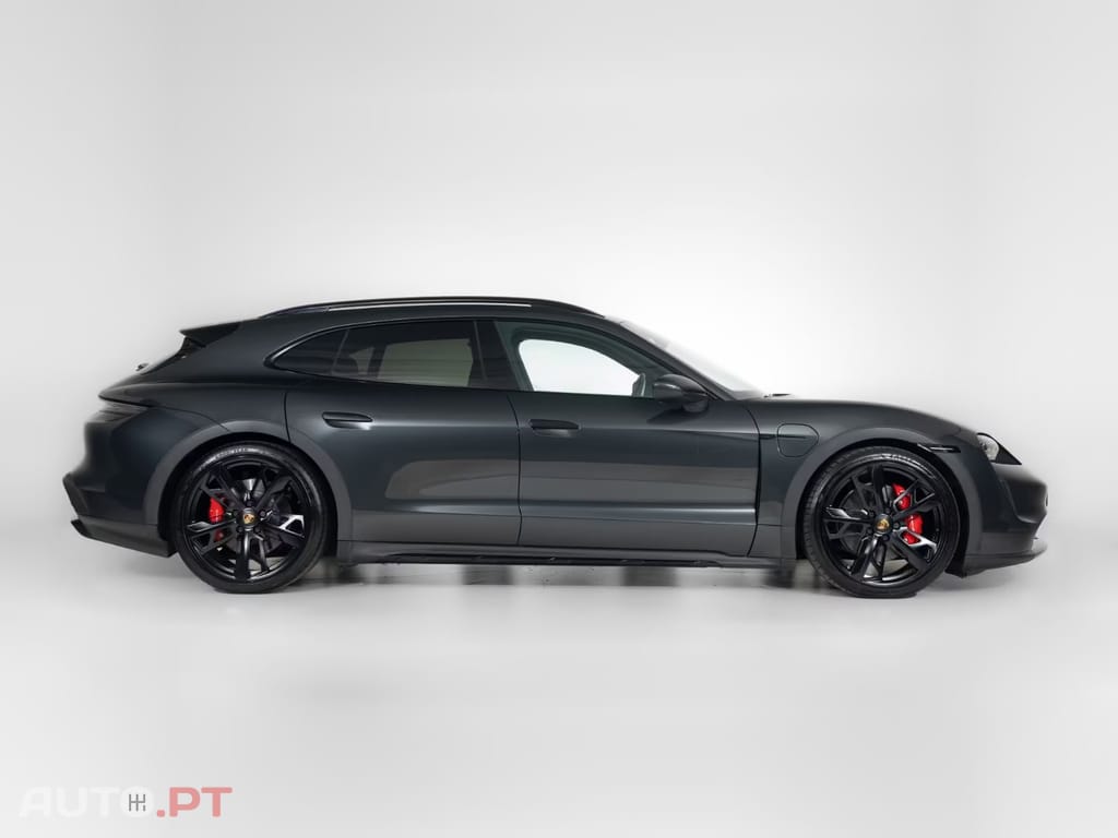 Porsche Taycan Bose