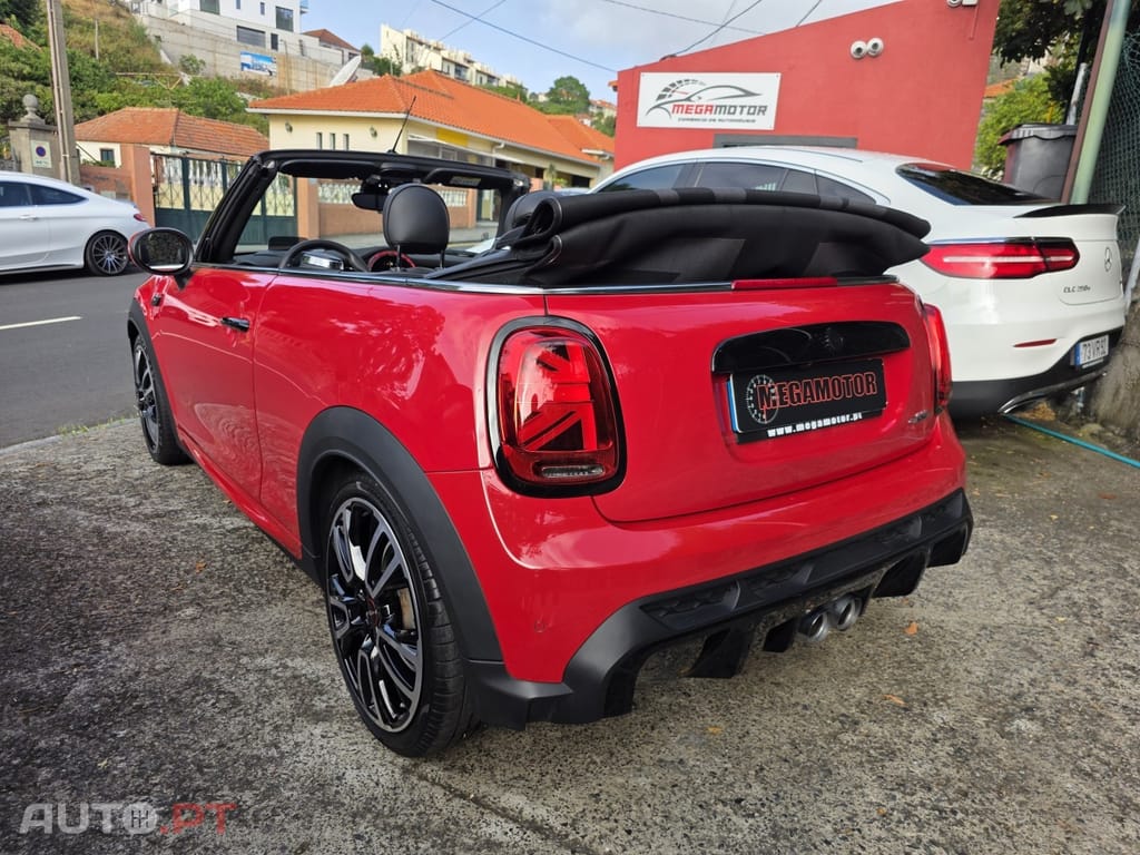 MINI Cooper John Cooper Works Auto Desportiva — fotografia 4