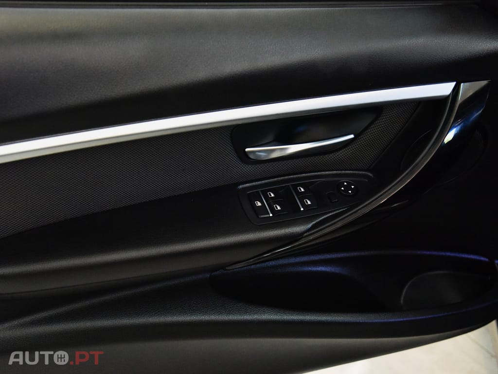 BMW 330 e iPerfomance Line Sport