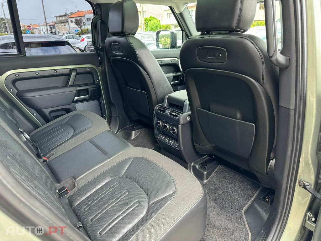 Land Rover Defender 2.0 D 110 AWD S