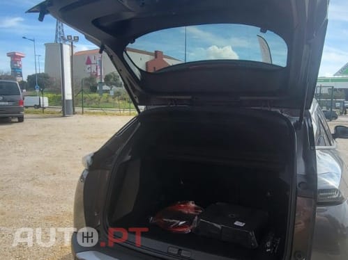 Peugeot E-2008 54 kWh Allure