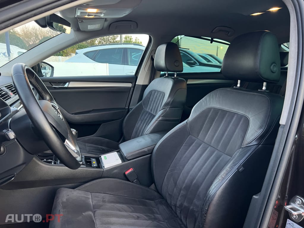 Skoda Superb 2.0 TDI Sportline