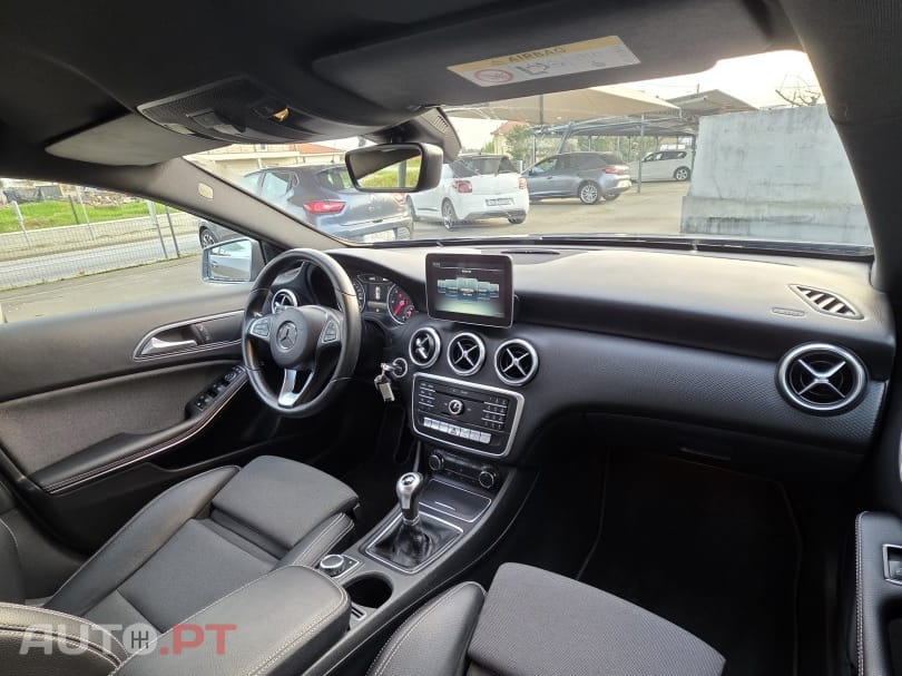 Mercedes-Benz A 180 d — fotografia 10