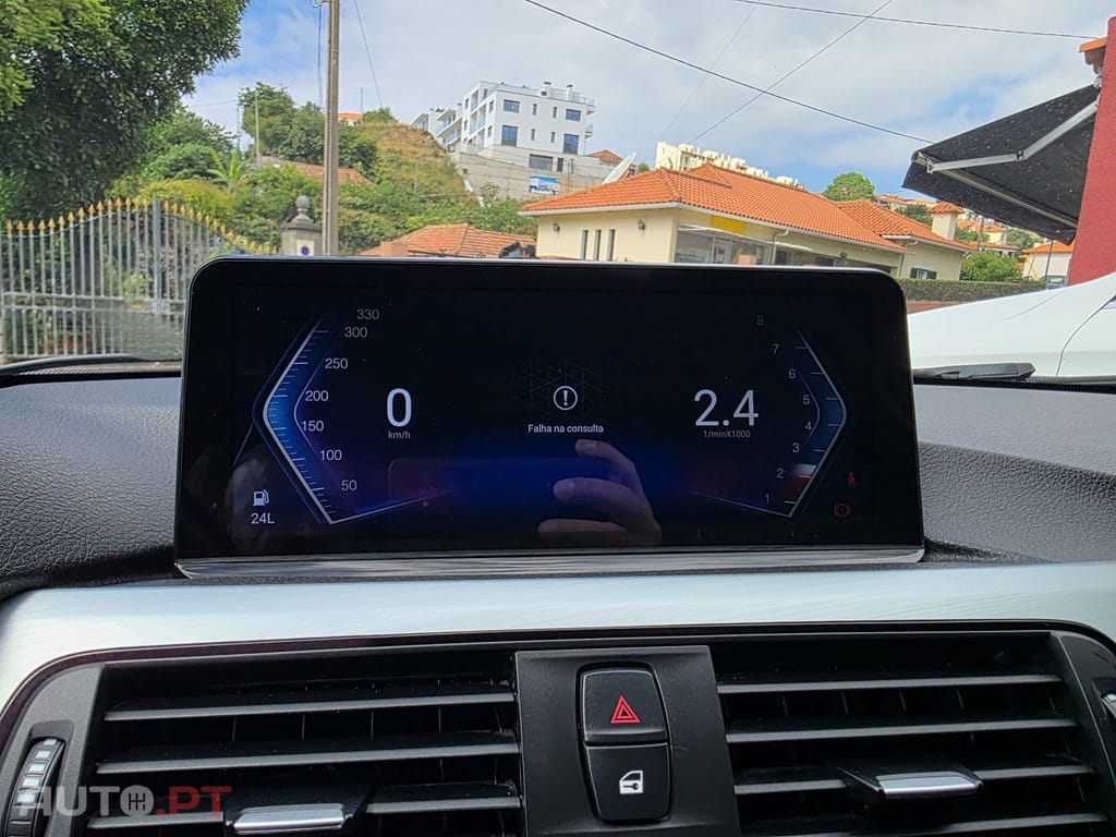 BMW 318 d Line Luxury Auto