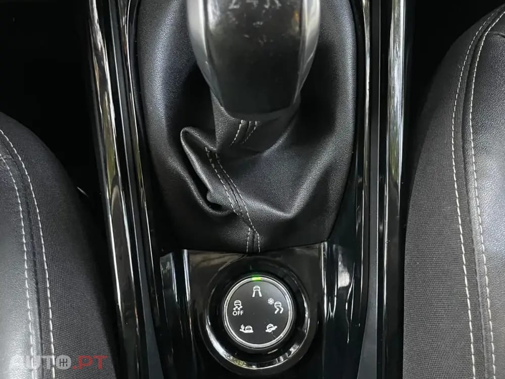 Peugeot 2008 1.2 PureTech Allure