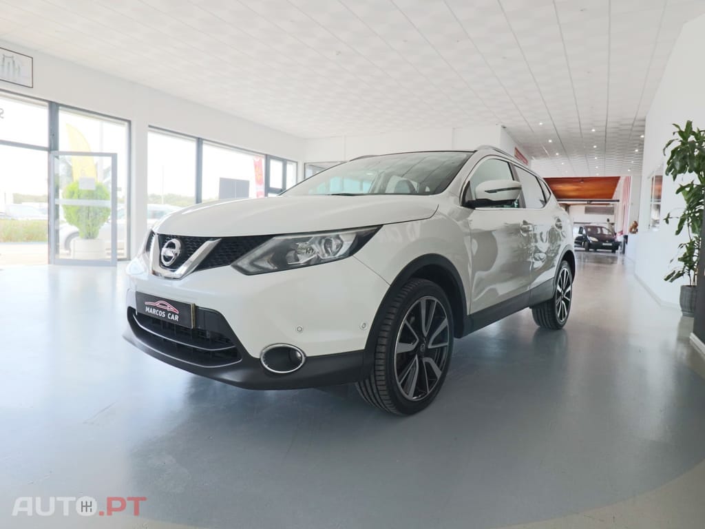 Nissan Qashqai 1.6 dCi Tekna Pele