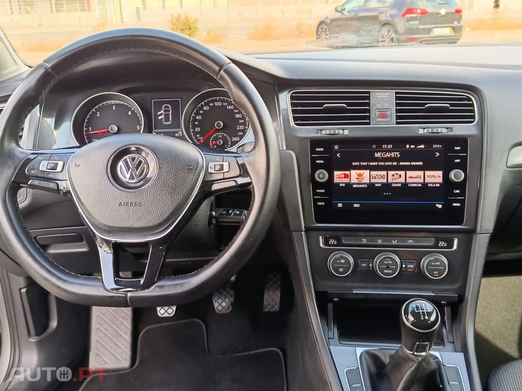 Volkswagen Golf 1.6 TDi Confortline