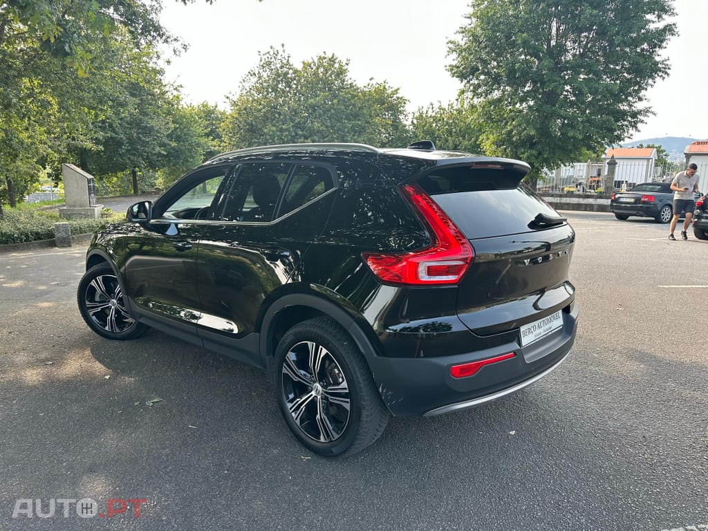Volvo XC40 1.5 T5 PHEV Plus Dark