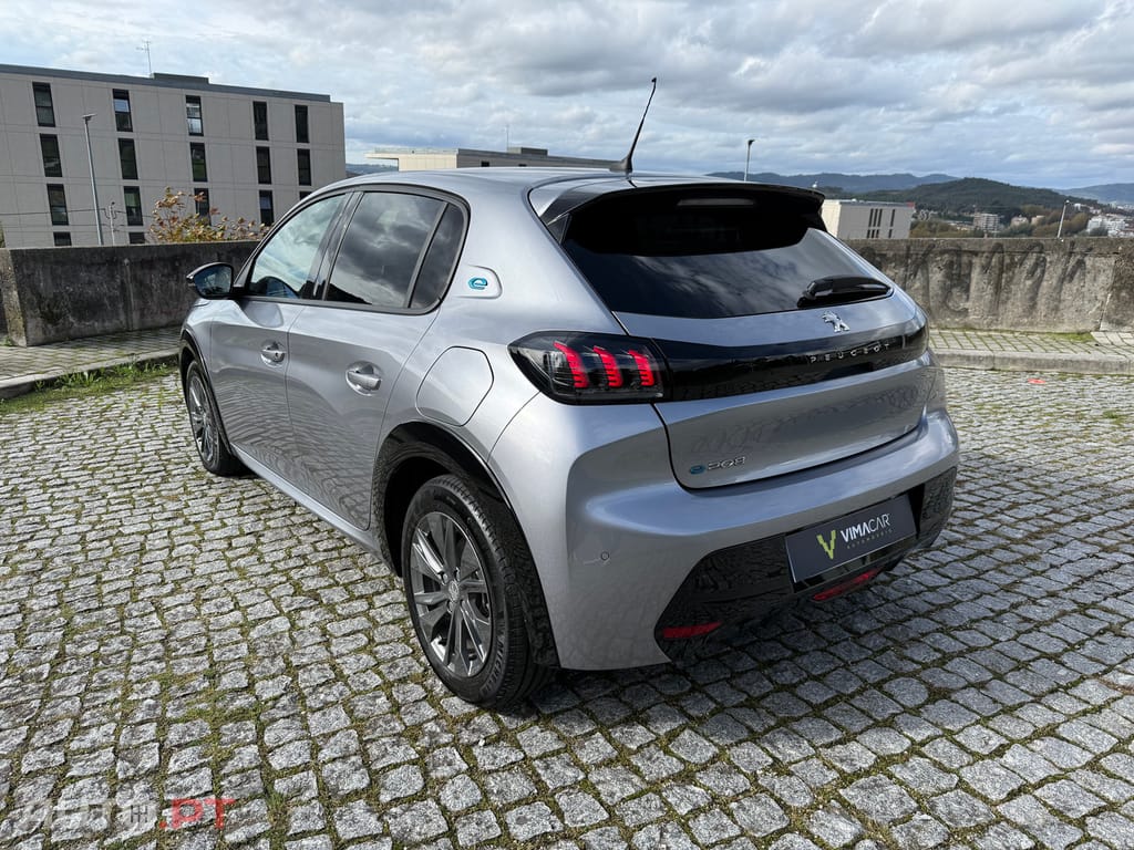 Peugeot E-208 50 kWh Allure