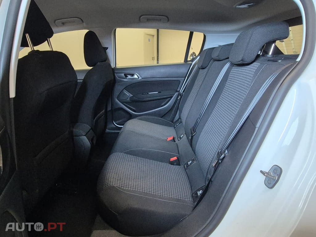 Peugeot 308 1.5 BlueHDI Business Line