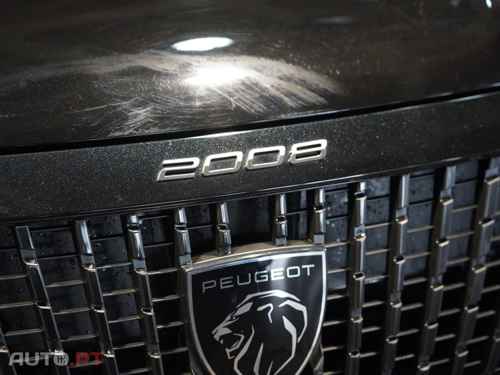 Peugeot 2008 1.2 Hybrid Allure e-DCS6