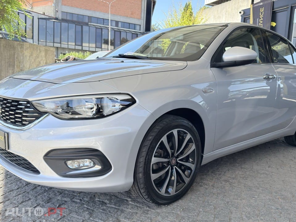 Fiat Tipo 1.3 M-Jet Lounge