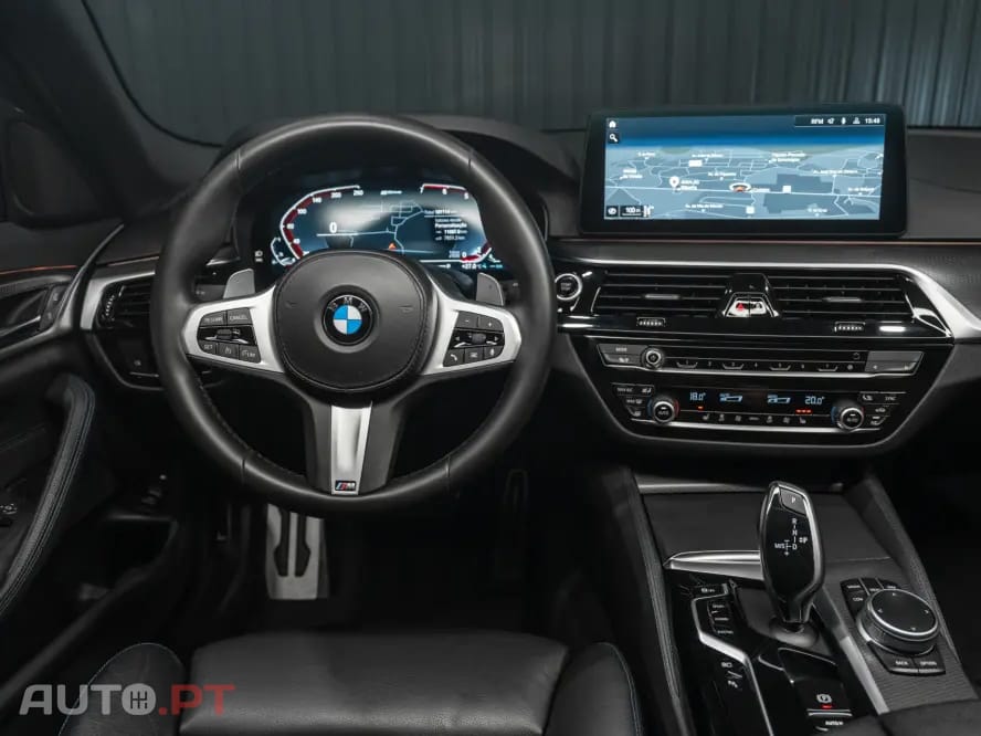 BMW 530 e Pack Desportivo M