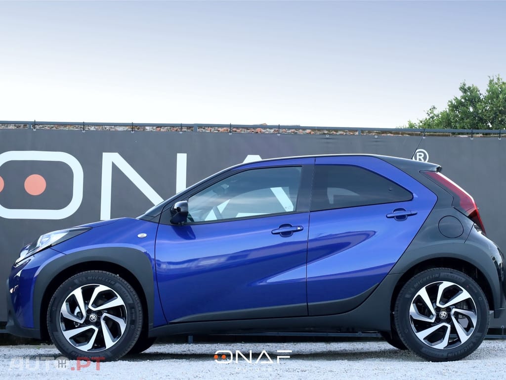 Toyota Aygo X 1.0 VVT-i Teamplayer