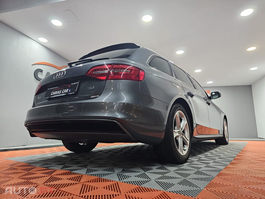 Audi A4 Avant 2.0 TDi S-line