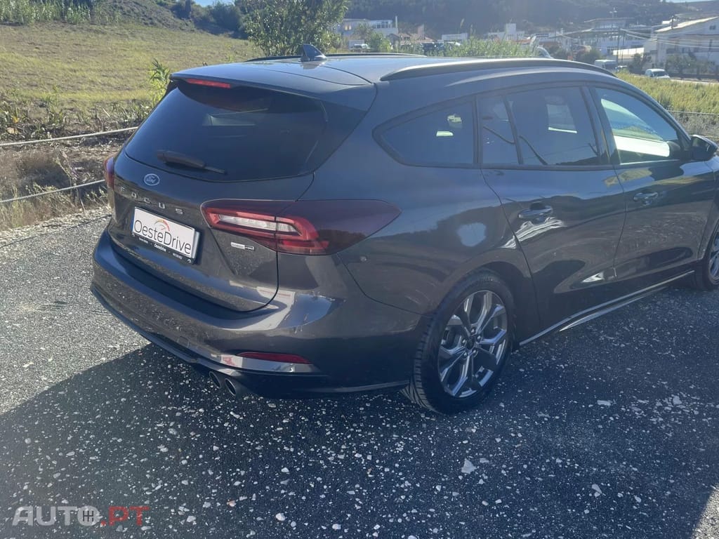 Ford Focus SW 1.0 EcoBoost MHEV ST-Line X
