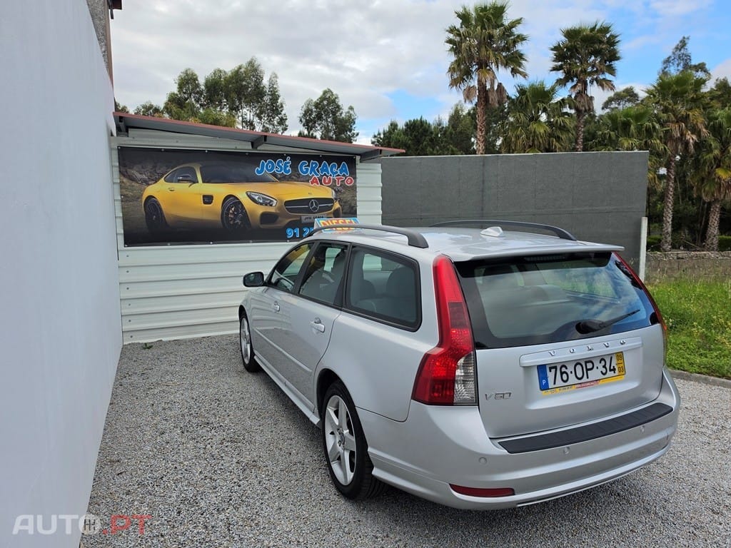 Volvo V50 1.6 D R-Design — fotografia 4
